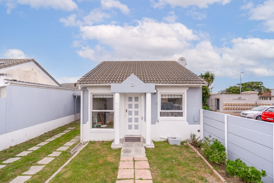 2 Bedroom Property for Sale in Thornton Western Cape